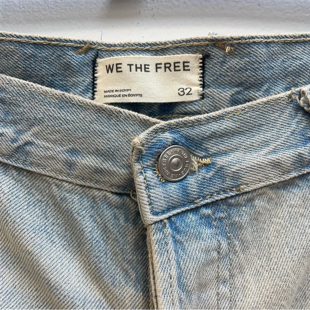 Free People Now or Never Denim Distressed Shorts size 32 - Picture 8 of 10